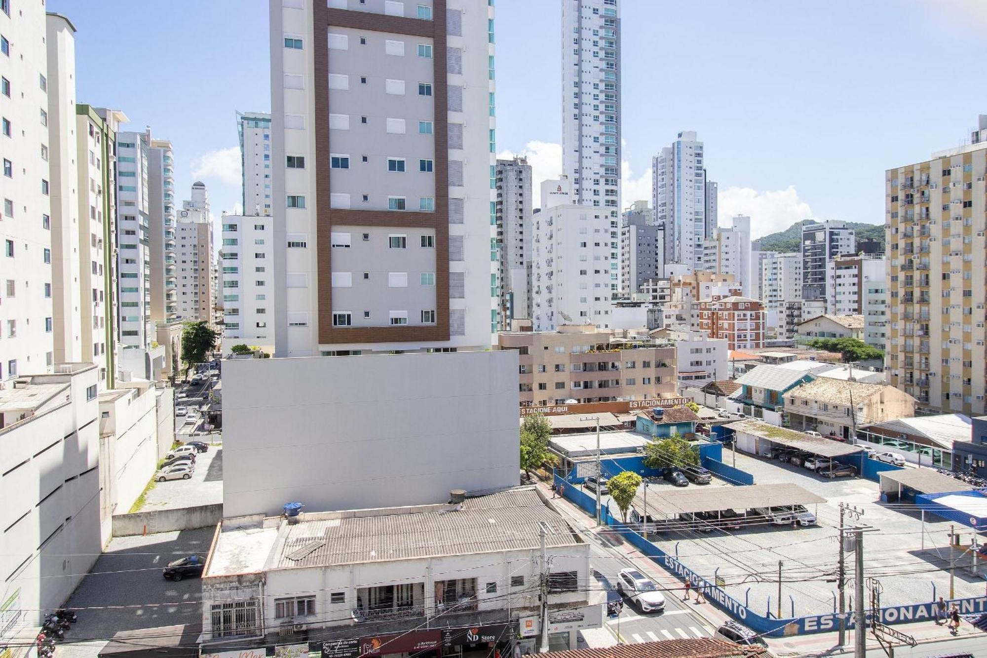 Bk34 - 2 Dorm Climatizados, Prox Calcadao, Garagem Lejlighed Balneário Camboriú Eksteriør billede